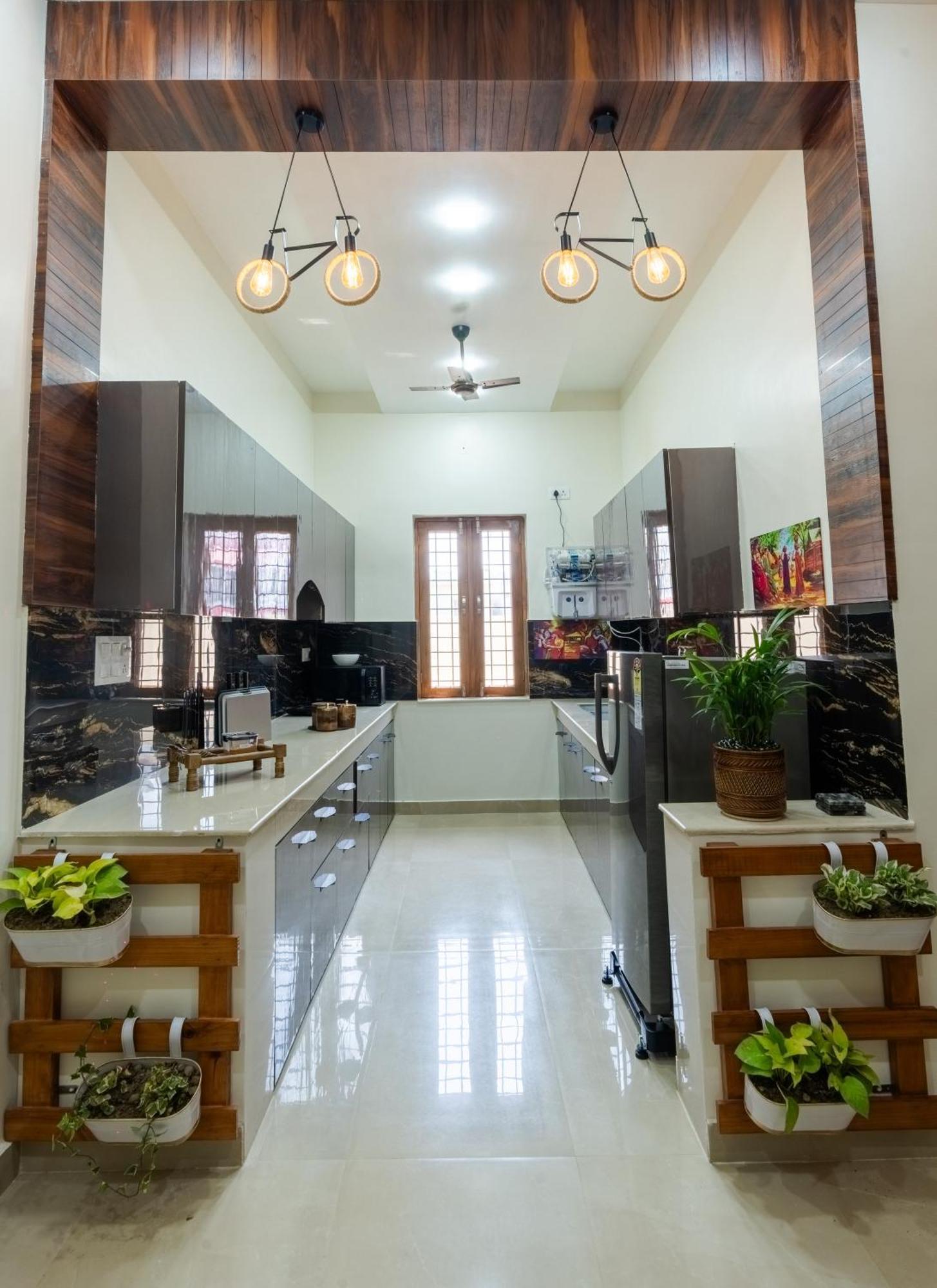 Dhruva - Luxury Villa In Cbd Dehradun Bagian luar foto
