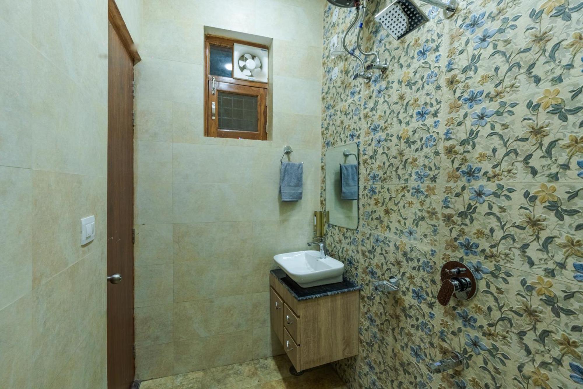 Dhruva - Luxury Villa In Cbd Dehradun Bagian luar foto